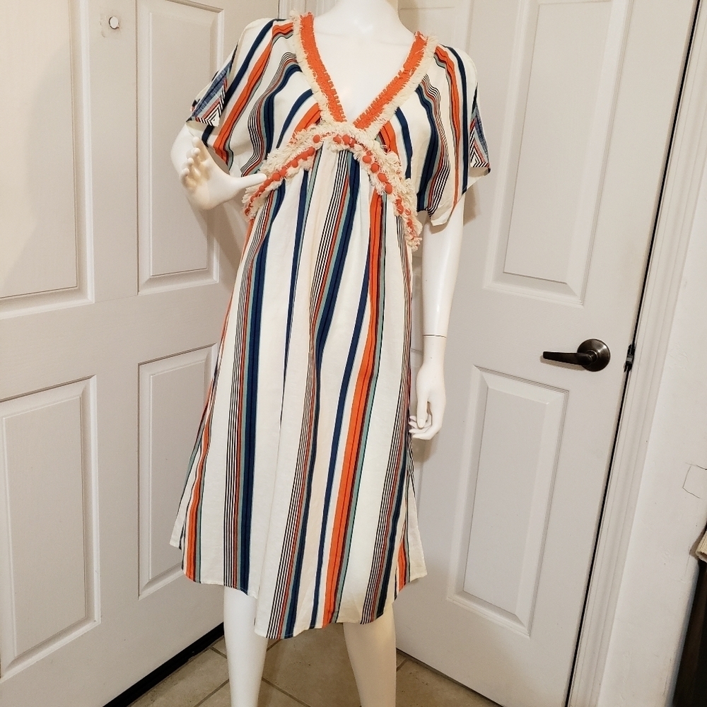Moon River Size Large Striped V-Neck Dress